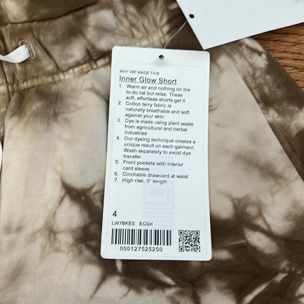 Lululemon shorts - Picture 6 of 9
